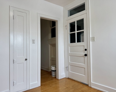 2125 Wesley Avenue - Photo Thumbnail 23
