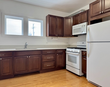 2125 Wesley Avenue - Photo Thumbnail 21