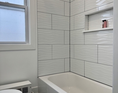 2125 Wesley Avenue - Photo Thumbnail 15