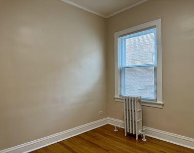 2125 Wesley Avenue - Photo Thumbnail 12