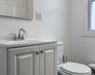 2125 Wesley Avenue - Photo Thumbnail 16