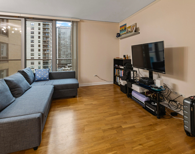 420 E Waterside Drive - Photo Thumbnail 3
