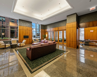 420 E Waterside Drive - Photo Thumbnail 9