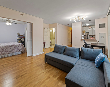 420 E Waterside Drive - Photo Thumbnail 5
