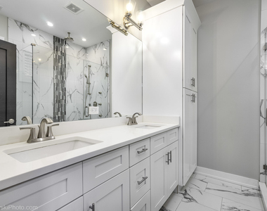 4317 S Forrestville Avenue - Photo Thumbnail 17