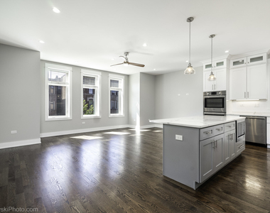 4317 S Forrestville Avenue - Photo Thumbnail 5