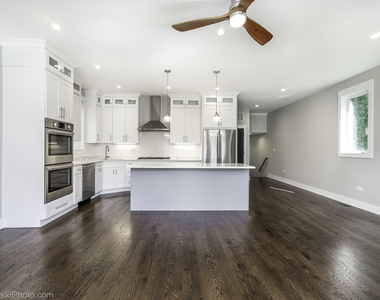 4317 S Forrestville Avenue - Photo Thumbnail 6