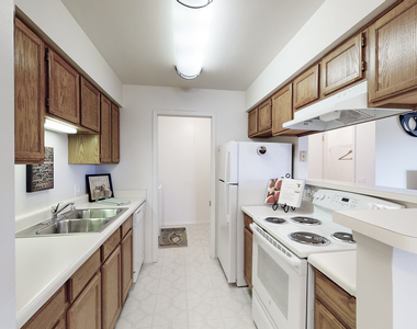 1128 Johnson Drive - Photo Thumbnail 10