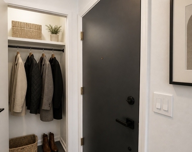 1455 W Fullerton Avenue - Photo Thumbnail 9