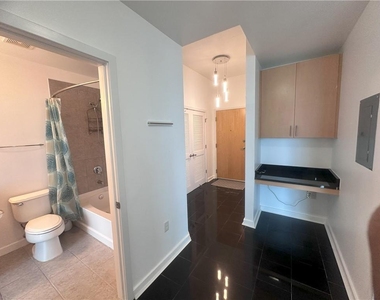 400 W Peachtree Street Nw - Photo Thumbnail 8