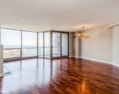 420 E Waterside Drive - Photo Thumbnail 4