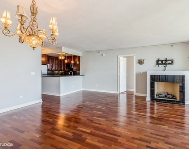 420 E Waterside Drive - Photo Thumbnail 5