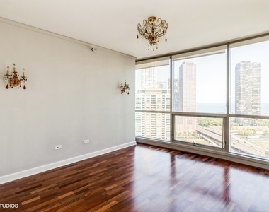 420 E Waterside Drive - Photo Thumbnail 6