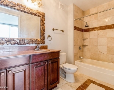 420 E Waterside Drive - Photo Thumbnail 20