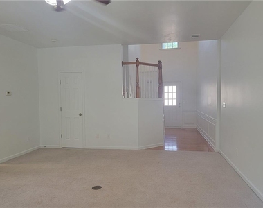 2448 Fairlie Drive - Photo Thumbnail 3