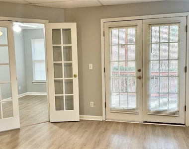 1539 Stampmill Way - Photo Thumbnail 2