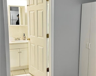 1539 Stampmill Way - Photo Thumbnail 13