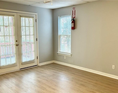 1539 Stampmill Way - Photo Thumbnail 3