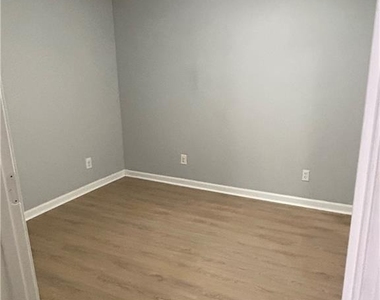 1539 Stampmill Way - Photo Thumbnail 12