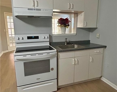 1539 Stampmill Way - Photo Thumbnail 5
