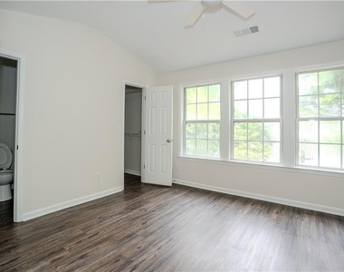 4645 Valais Court - Photo Thumbnail 8