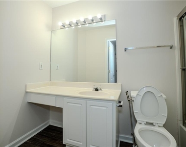 4645 Valais Court - Photo Thumbnail 12