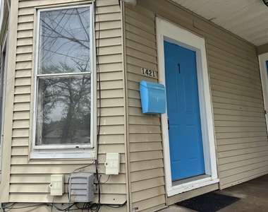 1421 Grand Avenue - Photo Thumbnail 1