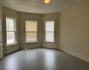 1421 Grand Avenue - Photo Thumbnail 2