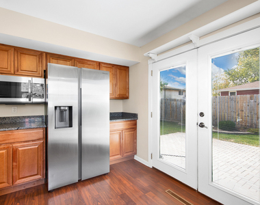 1013 Stonegate Road - Photo Thumbnail 6