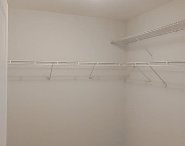 565 Peachtree Street Ne - Photo Thumbnail 6
