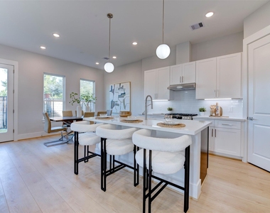 5138 Rosslyn Road - Photo Thumbnail 34