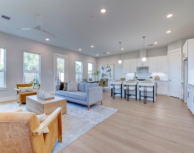 5138 Rosslyn Road - Photo Thumbnail 28