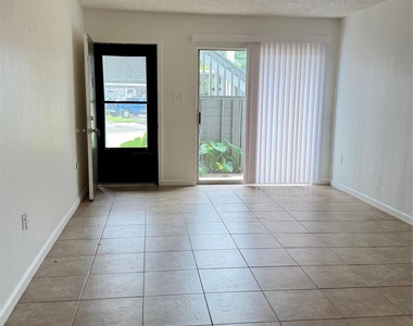 260 El Dorado Boulevard - Photo Thumbnail 5