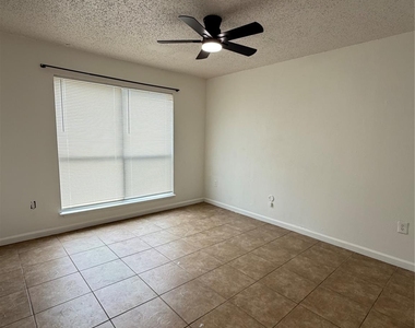 260 El Dorado Boulevard - Photo Thumbnail 8