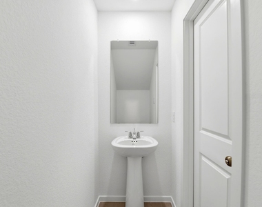 629 Craven Street - Photo Thumbnail 16