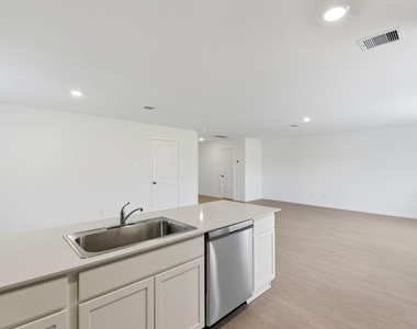 629 Craven Street - Photo Thumbnail 15