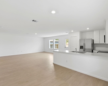 629 Craven Street - Photo Thumbnail 9