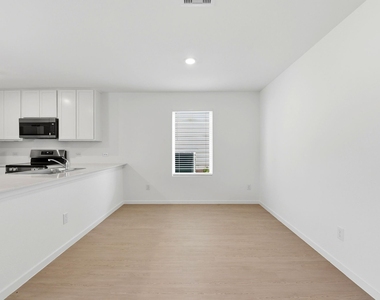 629 Craven Street - Photo Thumbnail 11