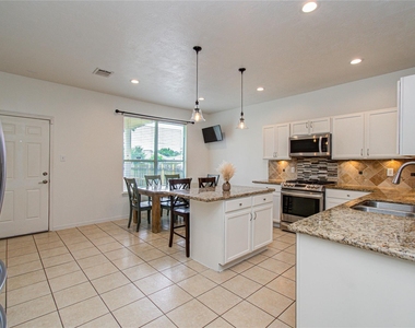 24135 Pinecreek Point - Photo Thumbnail 8