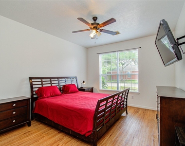 24135 Pinecreek Point - Photo Thumbnail 23