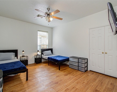 24135 Pinecreek Point - Photo Thumbnail 21