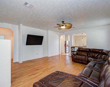 24135 Pinecreek Point - Photo Thumbnail 5