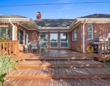 1443 Sugar Creek Boulevard - Photo Thumbnail 30