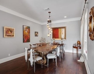 1443 Sugar Creek Boulevard - Photo Thumbnail 9