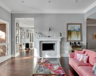 1443 Sugar Creek Boulevard - Photo Thumbnail 5