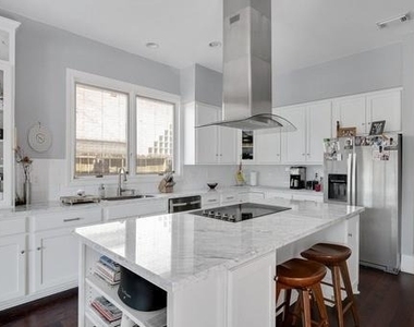 1443 Sugar Creek Boulevard - Photo Thumbnail 13