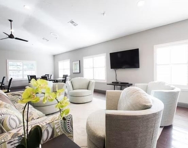 3305 Dilido St - Photo Thumbnail 4
