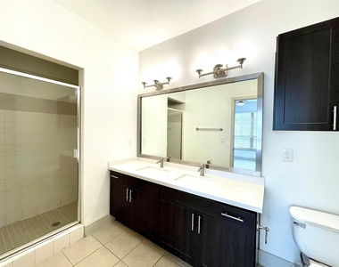 2222 Smith Street - Photo Thumbnail 7