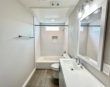 225 N Everton Street - Photo Thumbnail 10