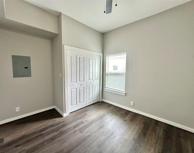225 N Everton Street - Photo Thumbnail 7